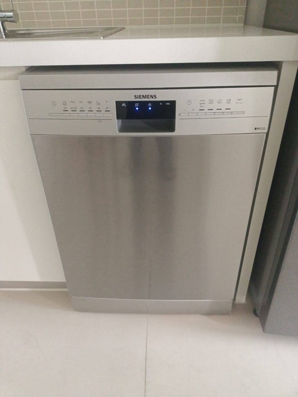 Dish Washer Call or WhatsApp +971523715991