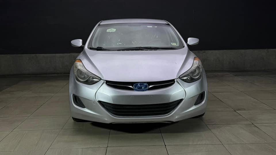 Hyundai Elantra Call&WhatsApp 0555116839